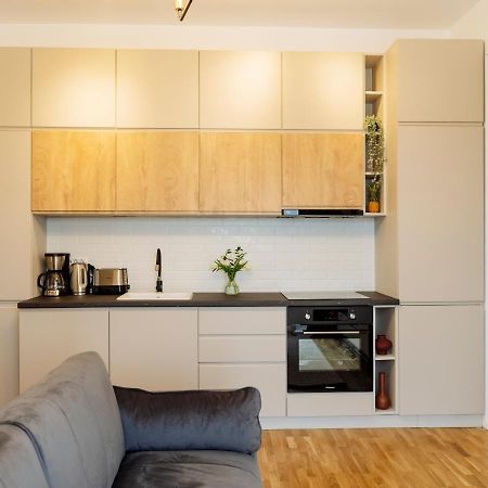 Sunny 2Br Flat - Top Location - Amazing Balcony Bukarest Exterior foto