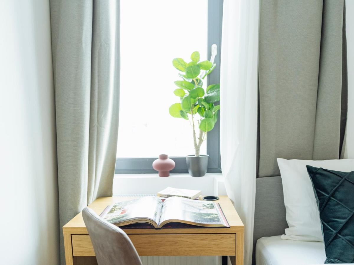 Sunny 2Br Flat - Top Location - Amazing Balcony Bukarest Exterior foto
