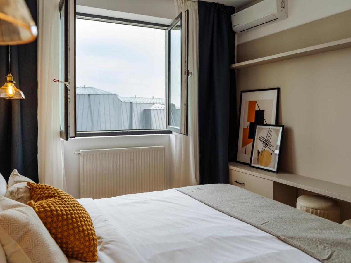 Sunny 2Br Flat - Top Location - Amazing Balcony Bukarest Exterior foto